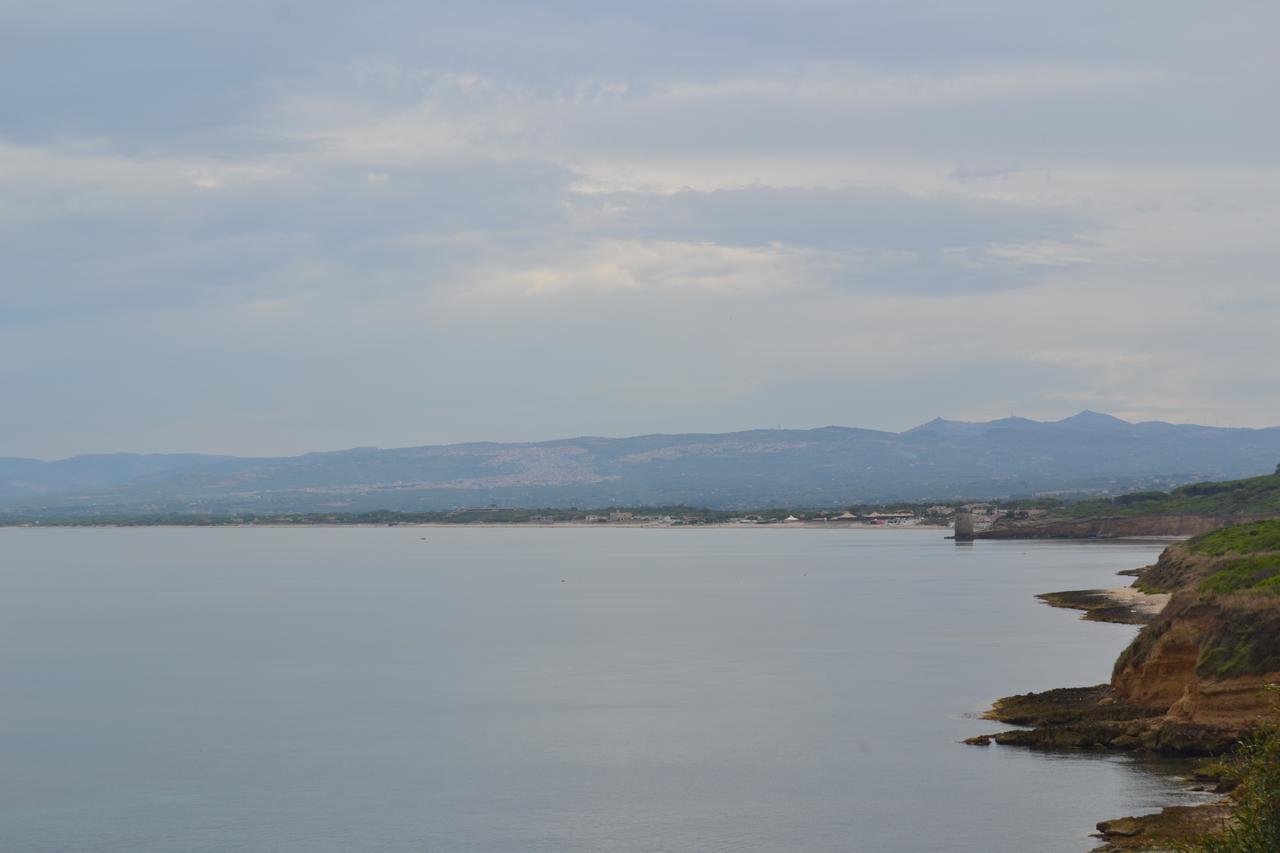Miramare Struttura Sulla Spiaggia Platamona Zewnętrze zdjęcie